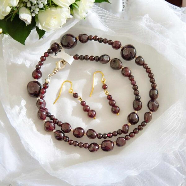 LJGS56 Garnet & Agate Necklace Set