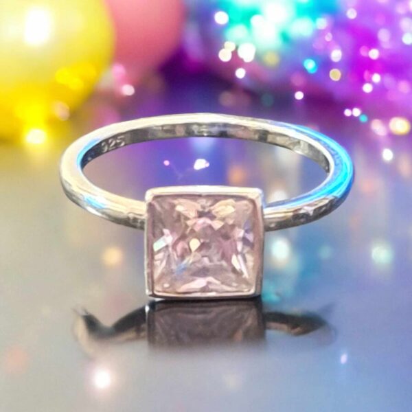 LJSSR86 Square CZ Sterling Silver Ring.